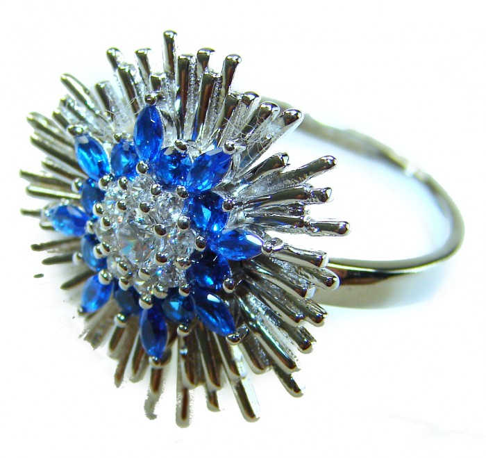 Blue Star 6.9 carat authentic Sapphire .925 Sterling Silver Handcrafted Ring size 7 - Close-up of Blue Star sapphire ring set in .925 sterling silver.