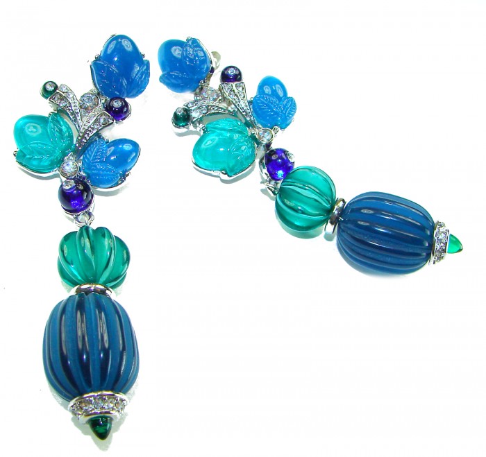 Acqua di Parma - Very Unique 60.5 carat Emerald Sapphire .925 Sterling Silver handcrafted earrings - Colorful gemstone earrings, close-up; teardrop and butterfly designs.