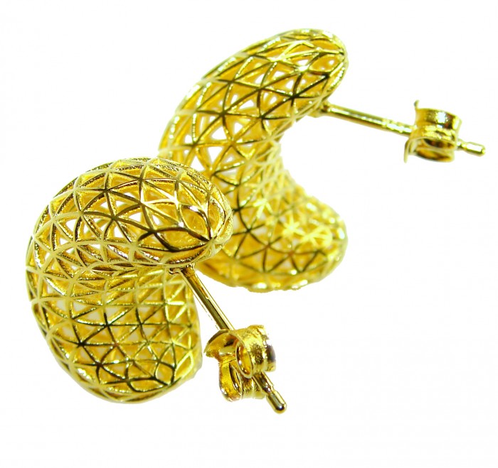 Dubai Style - .925 Sterling Silver dipped in 22K Gold handmade Earrings - Gold-plated sterling silver earrings, side view, intricate lattice design.