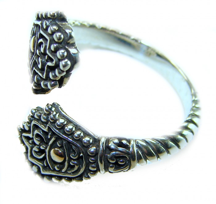 Precious - Bali made 2 tones .925 Sterling Silver handcrafted Ring s. 8 1/4 - Close-up of handcrafted Bali-style .925 Sterling Silver ring.