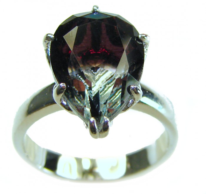 From dawn to dusk authentic 11.2 carat Brazilian Smoky Topaz .925 Sterling Silver Perfectly handcrafted Ring s. 6 - Close-up of dawn to dusk Brazilian smoky topaz ring.