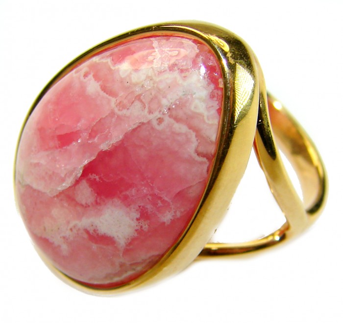 Strawberry Fields - 29.8 CARAT Argentinian Rhodochrosite 18K Gold over .925 Sterling Silver handmade ring size 8 - Close-up of Argentinian Rhodochrosite ring with gold setting
