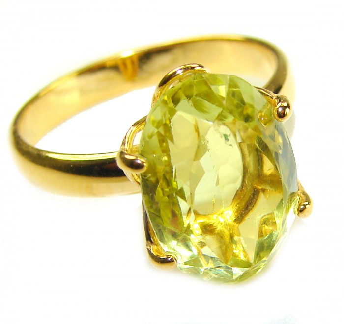 Solid 14.8 carat Genuine Lemon Quartz 18K Gold over .925 Sterling Silver handcrafted ring size 9 - Close-up of 14.8 carat lemon quartz ring in 18K gold setting