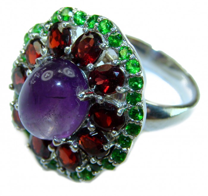 Lavender Beauty authentic 8.2 carat Amethyst .925 Sterling Silver Handcrafted Ring size 8 1/4 - Close-up of Lavender Beauty amethyst ring with garnet and green stones