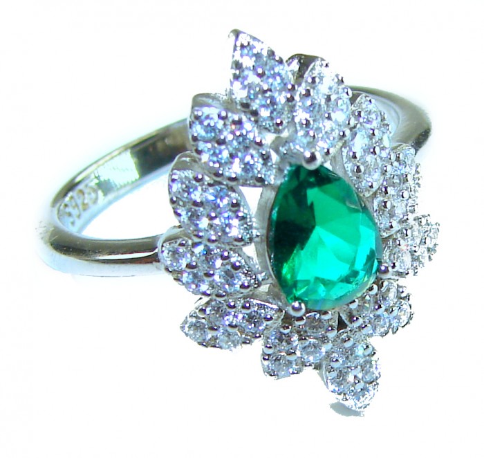 Vintage style - Timless Beauty 6.5 carat Emerald .925 Sterling Silver handcrafted Statement ring size 6 3/4 - Emerald and diamond ring, side view, vintage style, 6.5 carat, .925 silver