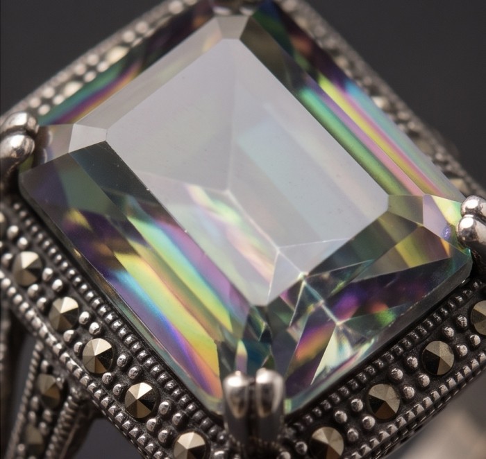 Big Dreamer Massive 20.8 carat Mystic Topaz .925 Sterling Silver handcrafted Large ring size 8 - Close-up of 20.8 carat Mystic Topaz in .925 sterling silver setting.