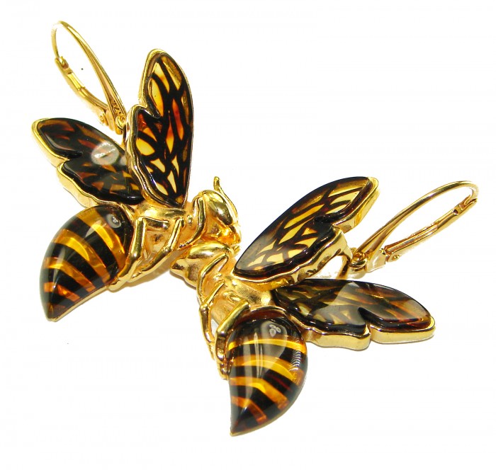 Special product! Wonderful Bees Baltic Amber 14K Gold over .925 Sterling Silver entirely handcrafted earrings - Bee-shaped earrings with amber detail, top angle view.