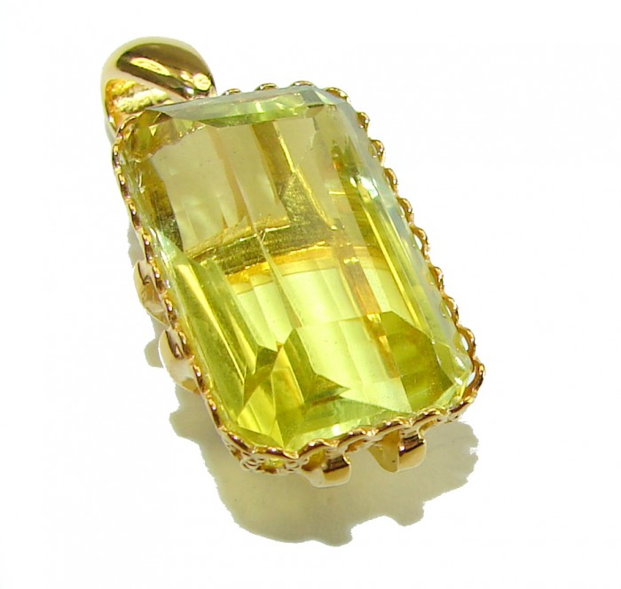 Baquette cut 10.3 carat Lemon Quartz 18K Gold over .925 Sterling Silver handcrafted pendant - Close-up of baguette cut 10.3 carat Lemon Quartz pendant in gold setting