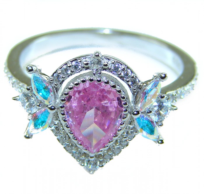 Blooming Beauty 5.5 carat Pink Sapphire .925 Silver handcrafted Cocktail Ring s. 8 - Blooming Beauty ring, front view close-up, pink sapphire in .925 silver.