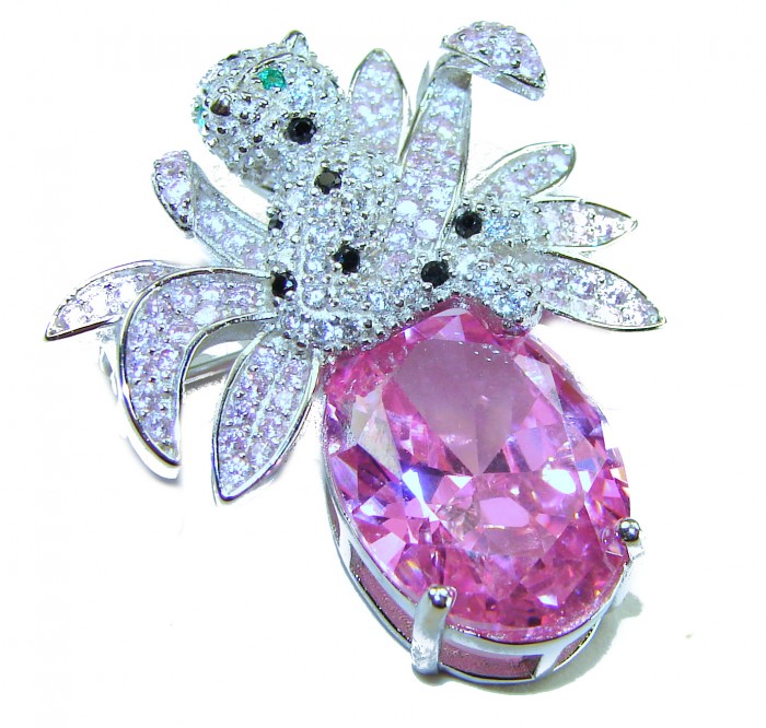 Pink Cheetah authentic 12.5 carat Swiss Blue Topaz .925 Sterling Silver Handcrafted pendant brooch - Close-up of Pink Cheetah ring with 12.5 carat Swiss Blue Topaz in .925 silver