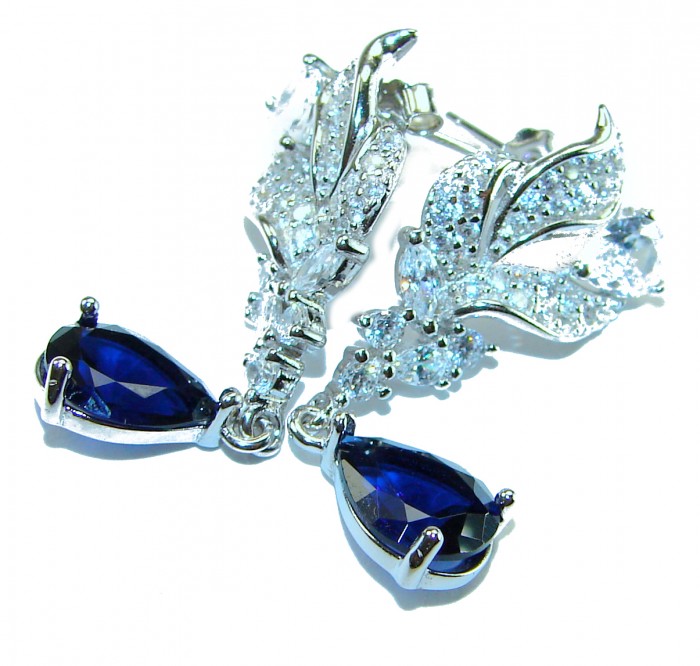 Giovanna - Authentic pear cut 3.9 carat Sapphire .925 Sterling Silver handcrafted earrings - Close-up of Giovanna sapphire earrings with sterling silver detail