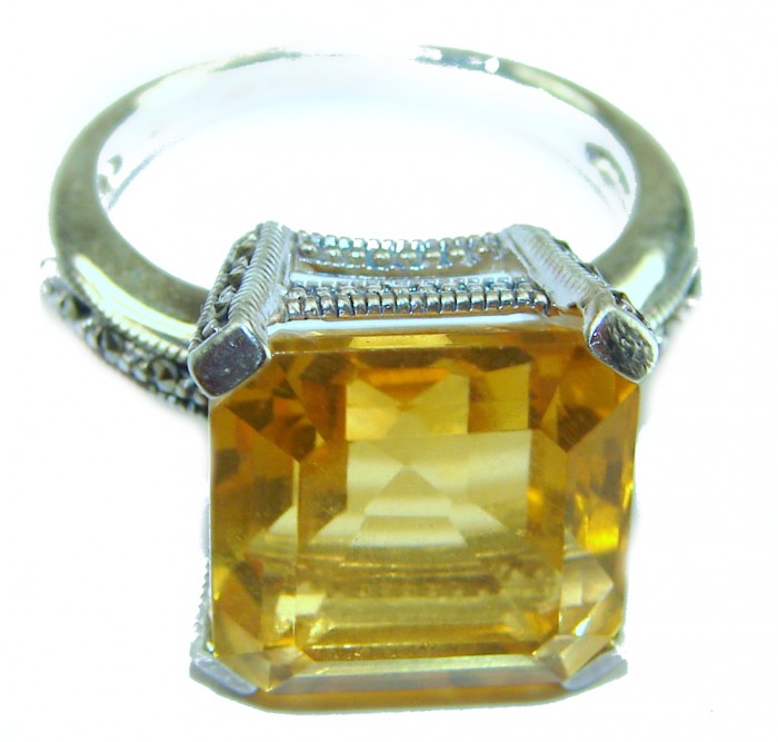 Splendid 9.5 carat Citrine .925 Sterling Silver Handcrafted Statement ring size 8 1/4 - Citrine stone close-up on handcrafted .925 sterling silver ring