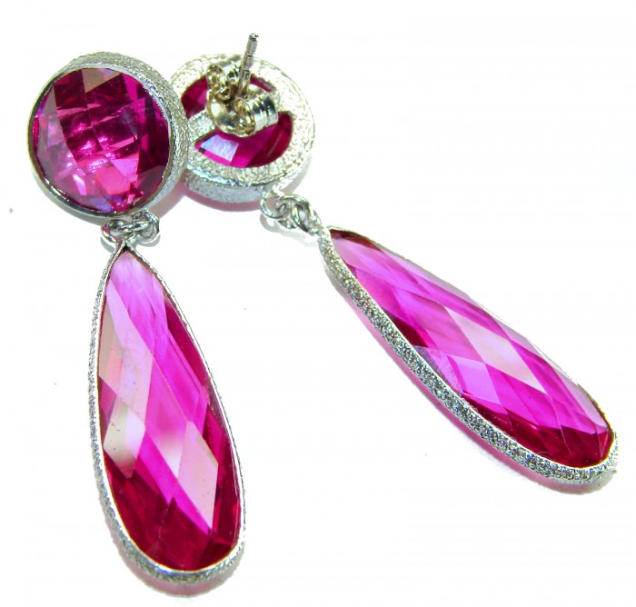 Tiffany - authentic 27.5 carat Pink Sapphire .925 Sterling Silver handcrafted Statement Earrings - Pink sapphire dangle earrings, close-up, silver setting details.
