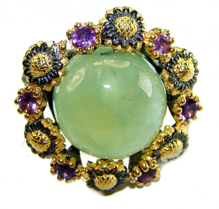 Marvelous Natural Moss Prehnite 2 tones .925 Sterling Silver handmade ring s. 7 1/2 - Close-up of Marvelous Natural Moss Prehnite sterling silver ring.