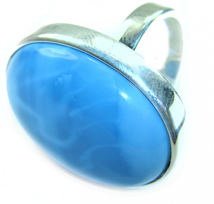 Peace 25.9 carat authentic Aquamarine .925 Sterling Silver Handcrafted Ring size 8 adjustable - Close-up of Peace aquamarine ring in .925 sterling silver.