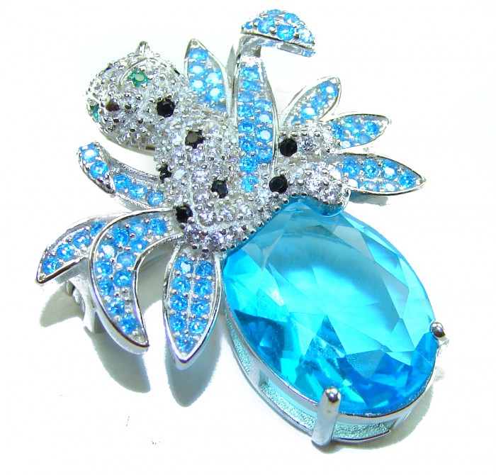 Blue Cheetah authentic 12.5 carat Swiss Blue Topaz .925 Sterling Silver Handcrafted pendant brooch - Close-up of Blue Cheetah brooch with 12.5 carat Swiss Blue Topaz stone.