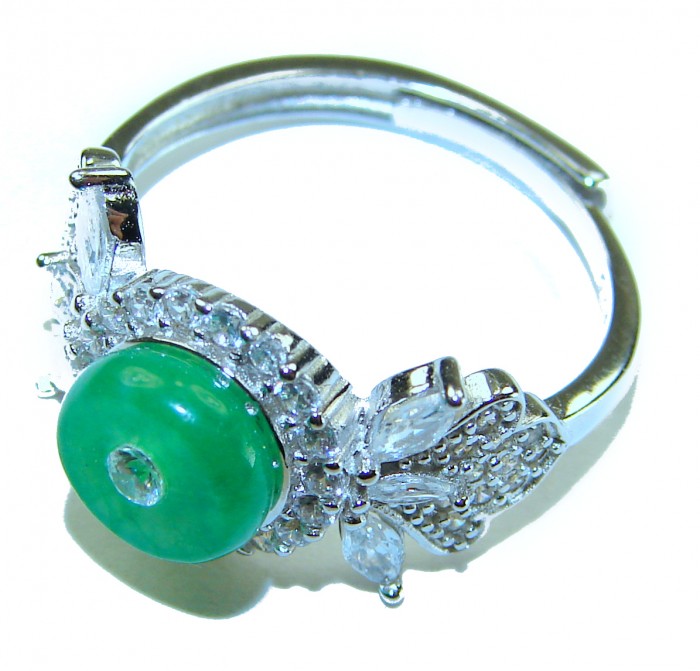 Good Fortune - Vintage Style 4.9 carat Jade .925 Sterling Silver handmade Cocktail Ring s. 7 adjustable - Close-up of vintage style jade ring in sterling silver.