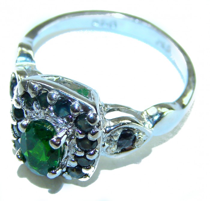 Victorian Style GREEN GRANDIDIERITE Sapphire .925 Sterling Silver ring; s. 5 - Victorian style ring, green grandidierite stone close-up, side view.