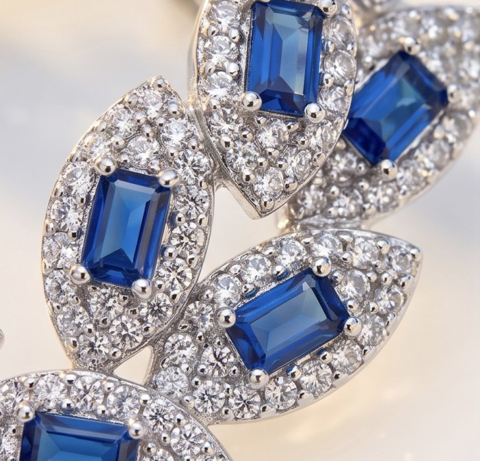 Art Deco - Incredible genuine 4.5 CARAT Sapphire .925 Sterling Silver handcrafted Earrings - Stone close-up of Art Deco sapphire and diamond jewelry piece.