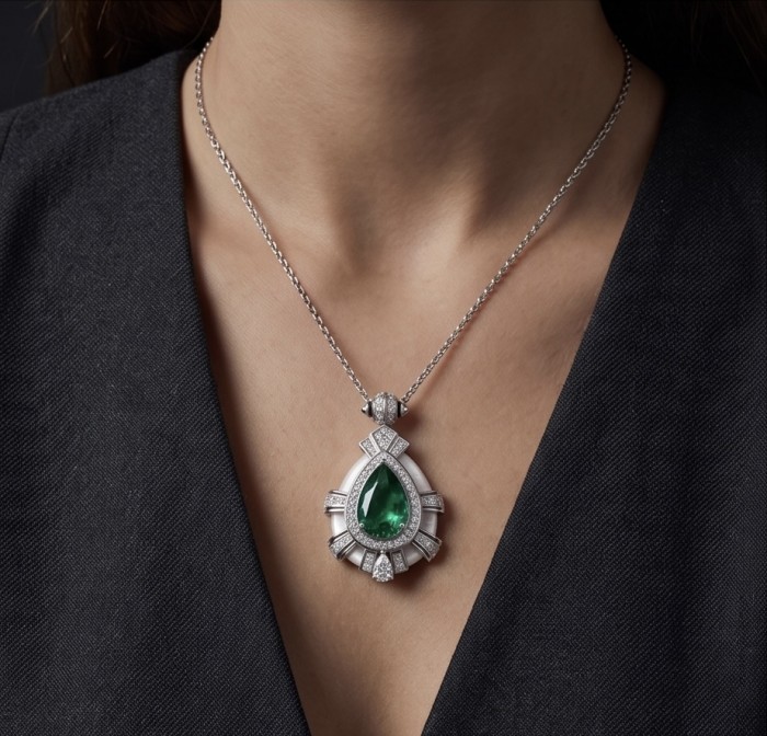 Vintage style - 8.5 carat authentic Tsavorite Garnet .925 Sterling Silver handcrafted necklace - Necklace with 8.5 carat Tsavorite Garnet pendant worn on neckline.