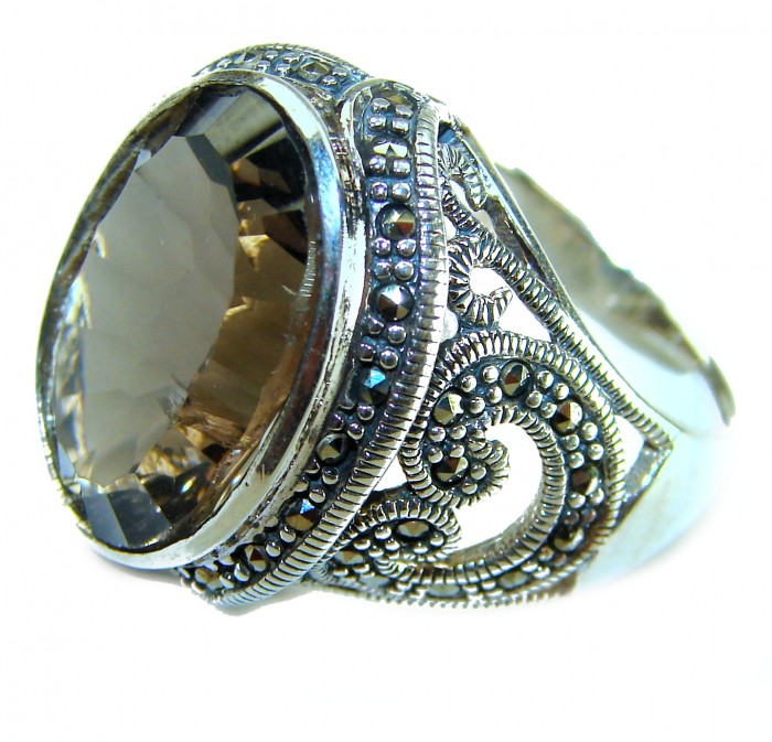 24.8 carat Authentic Smoky Topaz .925 Sterling Silver handcrafted Large ring size 7 - Close-up of 24.8 carat Smoky Topaz in ornate sterling silver setting