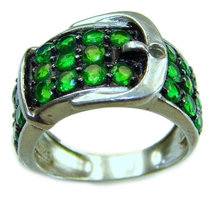 Green Belt 10.2 CARAT Chrome Diopside .925 Sterling Silver Statement Ring s. 5 - Sterling silver ring with green stones, buckle design, angled view.