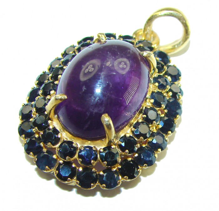 Beautiful Purple Treasure 22.5 carat Amethyst Sapphire 14K Gold over .925 Sterling Silver handcrafted Pendant - Close-up of 22.5 carat amethyst sapphire pendant in gold setting.