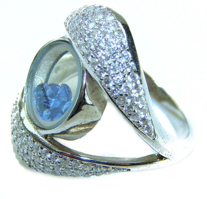 Floating Memories 3.5 carat Sapphire .925 Sterling Silver Handcrafted Ring size 6 1/4 - Close-up of Floating Memories sapphire sterling silver ring.