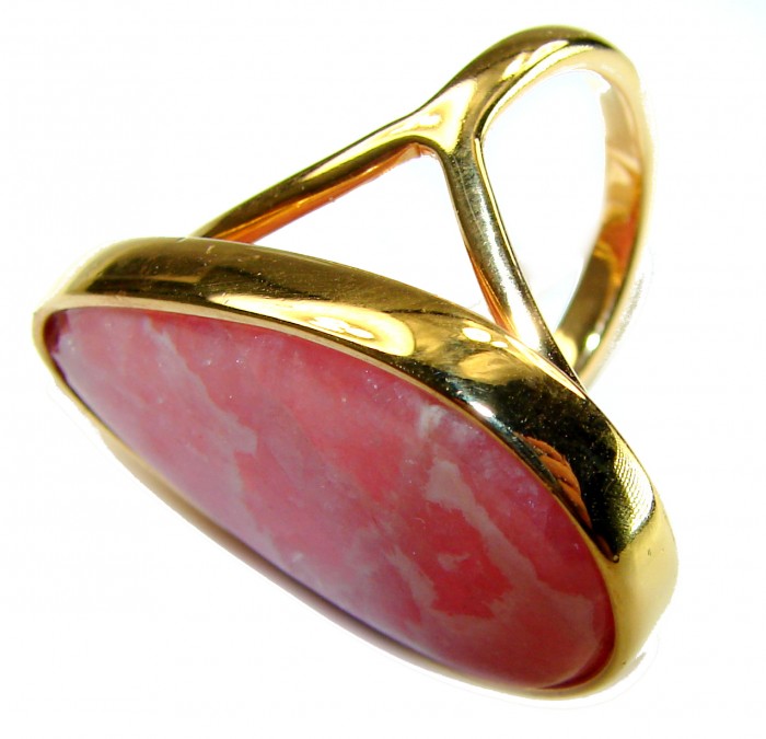 Strawberry Fields - 18.8 CARAT Argentinian Rhodochrosite 18K Gold over .925 Sterling Silver handmade ring size 8 - Side view of Strawberry Fields ring with Argentinian Rhodochrosite stone.