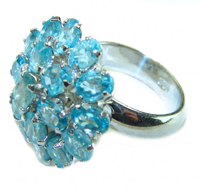 Endless Ocean 22.8 carat Swiss Blue Topaz .925 Sterling Silver handcrafted Large ring size 7 3/4 - Swiss Blue Topaz ring close-up, 22.8 carat, .925 Sterling Silver