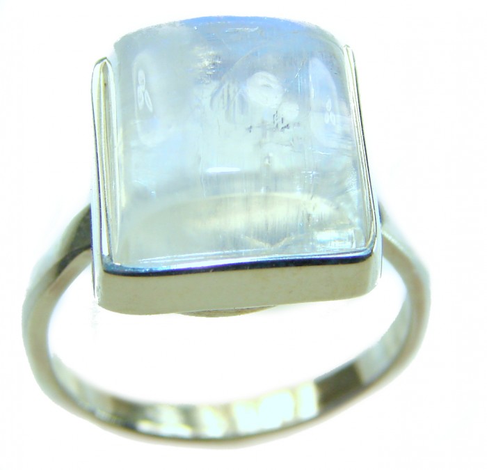 Rainbow Moonstone .925 Sterling Silver handmade ring s. 8 - Close-up of rainbow moonstone ring in sterling silver, size 8.