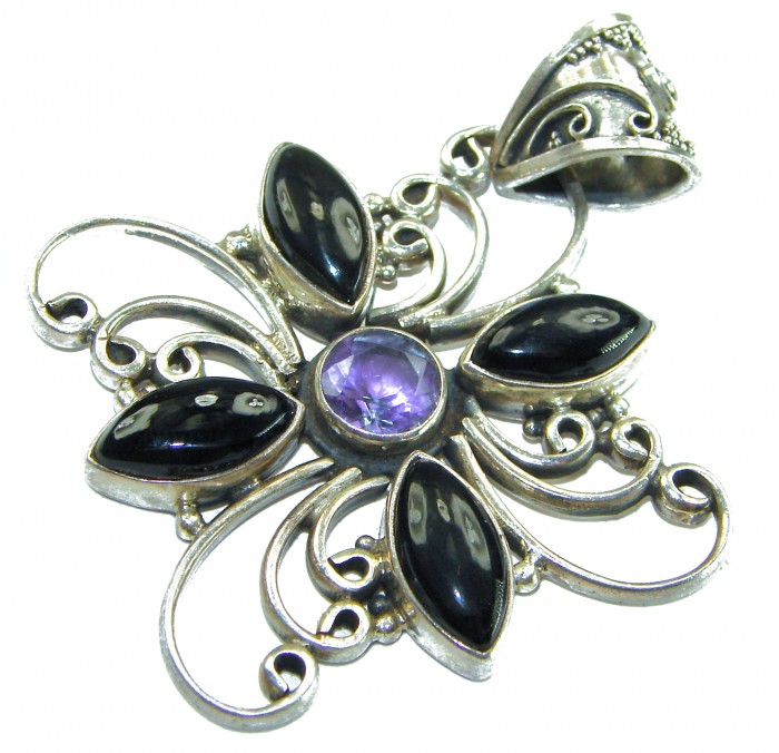 Julietta - Vintage Amethyst Onyx .925 Sterling Silver handcrafted Pendant - Vintage amethyst onyx silver pendant, top angled view.
