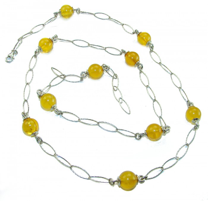 Dazzling vintage natural Baltic Amber .925 Sterling Silver handcrafted station necklace - Vintage Baltic Amber necklace, .925 Sterling Silver, full view.