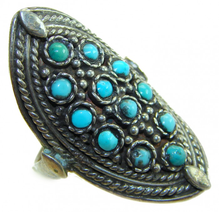 Rare authentic Turquoise .925 Sterling Silver handcrafted Large ring; s. 9 - Close-up of handcrafted turquoise and silver ring.