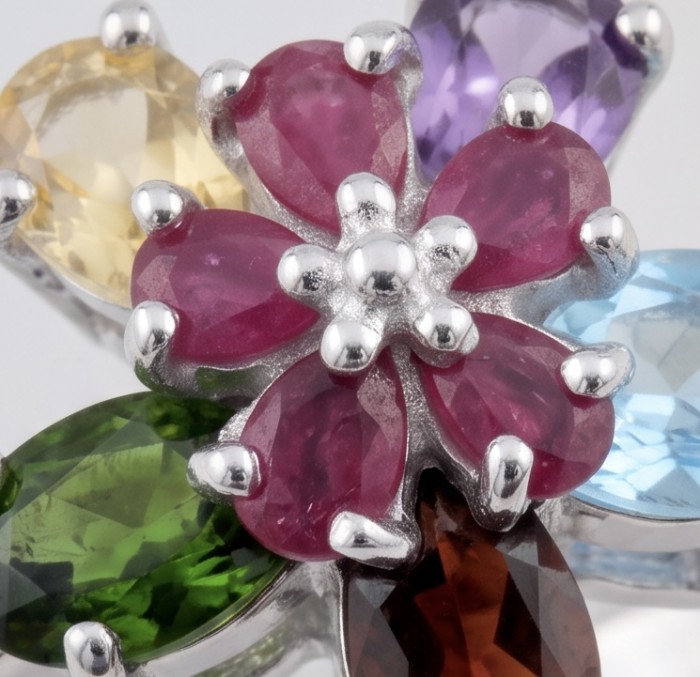 Flower 6.8 carat Multigem rhodium over .925 Sterling Silver Handcrafted Ring size 7 - Close-up of multigem flower design on sterling silver jewelry.
