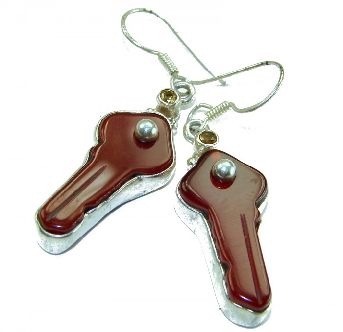 Sublime Orange Carnelian .925 Sterling Silver handmade earrings - Key-shaped orange carnelian earrings, close-up view.