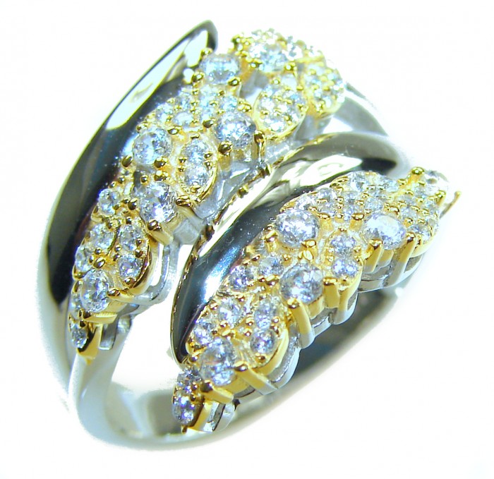 Allure Natural 8.2 carat White Topaz 2 tones .925 Sterling Silver handcrafted Ring s. 8 1/4 - Close-up of Allure 8.2 carat White Topaz ring, two-tone sterling silver.