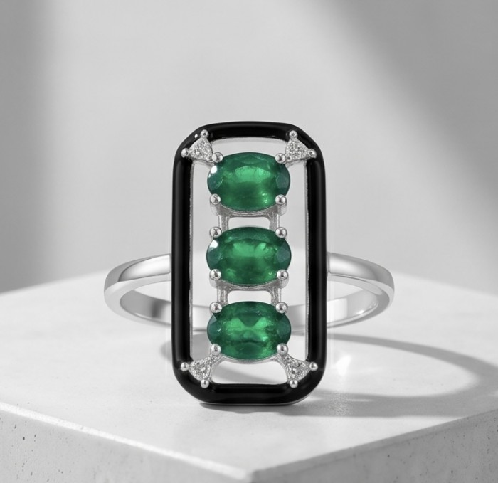 Art Deco 8.2 carat Colombian Emerald black enamel .925 Sterling Silver handcrafted Ring size 8 - Art Deco ring with emeralds and black enamel, front view on display.