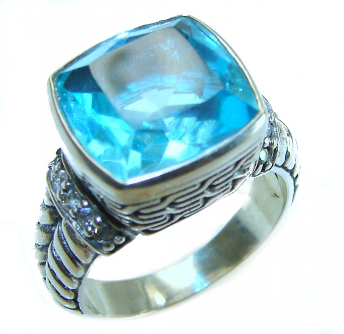 Seaside 15.5 carat authentic Swiss Blue Topaz .925 Sterling Silver handmade Statement Ring size 7 1/4 - Close-up of Seaside 15.5 carat Swiss Blue Topaz ring in .925 sterling silver