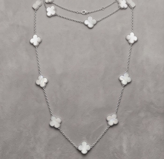 44 inches Outstanding authentic inlay Blister Pearl Lucky Four Leaf Clover .925 Sterling Silver Station necklace - Necklace with clover-shaped blister pearl inlay, top view.