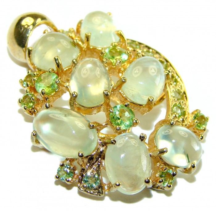 Wise Bliss Authentic 18.6 carat Prehnite 18k Gold over .925 Sterling Silver handmade Pendant - photo 1
