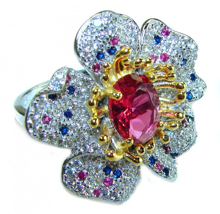 4.2 carat oval cut Brazilian Pink Tourmaline 2 tones .925 Silver handcrafted Cocktail Ring s. 6 1/4 - Flower-shaped ring with pink tourmaline and multicolored gems, close-up.