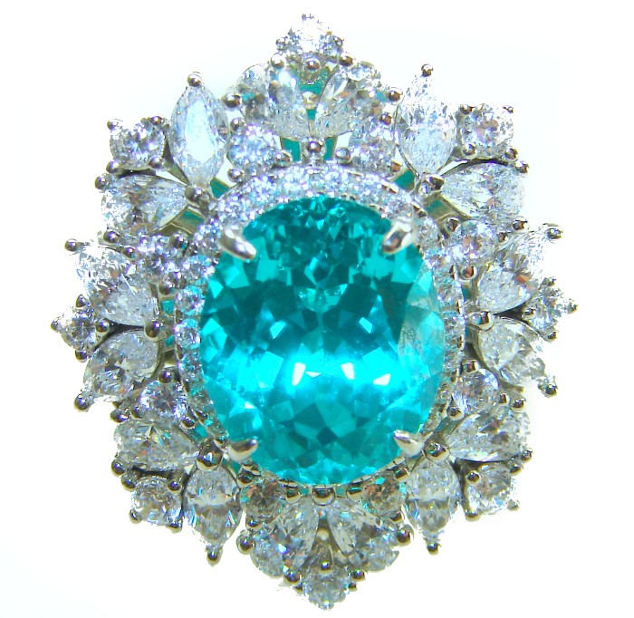 Wonderland 9.5 carat Brazilian Paraiba Tourmaline .925 Sterling Silver Handcrafted Ring size 7 1/4 - Close-up of Brazilian Paraiba Tourmaline surrounded by diamonds