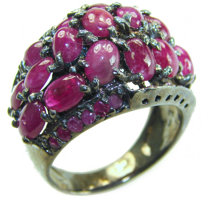 Bella Rosa Genuine 22.8 carat Ruby .925 Sterling Silver dipped in black rhodium Statement Ring size 9 - Side view of Bella Rosa 22.8 carat ruby ring in .925 sterling silver.