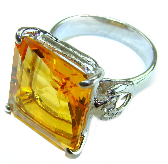 Oversized Golden Rays of Sunlight cushion cut 22.5 carat Golden Topaz .925 Sterling Silver Large Ring size 8 1/2 - Close-up of oversized cushion-cut golden ring on silver band