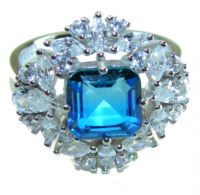 Authentic 4.5 carat Kyanite .925 Sterling Silver handcrafted Ring size 7 1/2 - Close-up of 4.5 carat Kyanite ring in .925 sterling silver setting