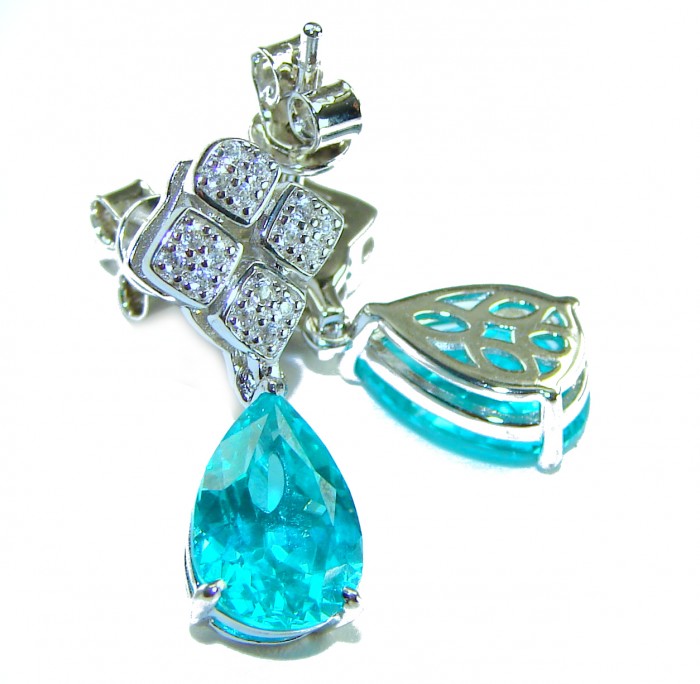 Pedra Azul authentic 4.5 carat Aquamarine .925 Sterling Silver handcrafted Statement earrings - Close-up of Pedra Azul 4.5 carat Aquamarine .925 Sterling Silver earrings