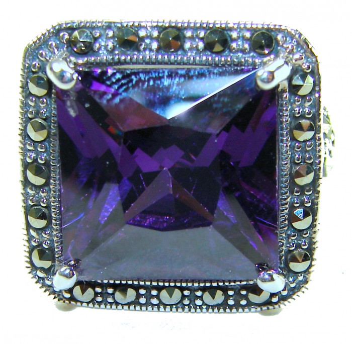 Purple King cushion cut 25.2 carat Amethyst .925 Sterling Silver Handcrafted Large Ring size 8 - Close-up of 25.2 carat Amethyst ring with marcasite in sterling silver.
