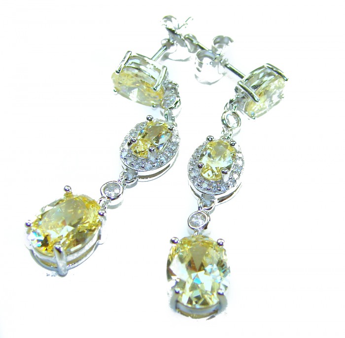 Born in Spain Luxurious Natural 7.2 carat Citrine from Spain .925 Sterling Silver handmade earrings - Close-up of luxurious yellow citrine drop earrings