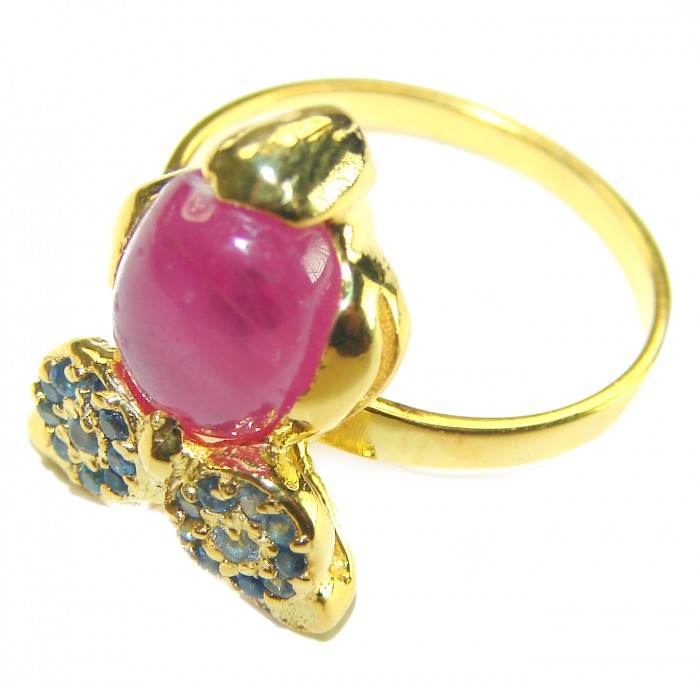 Smart Owl Genuine 3.5 CARAT Star Ruby .925 Sterling Silver Statement Ring size 8 - Close-up of Smart Owl ring with star ruby and blue stones.